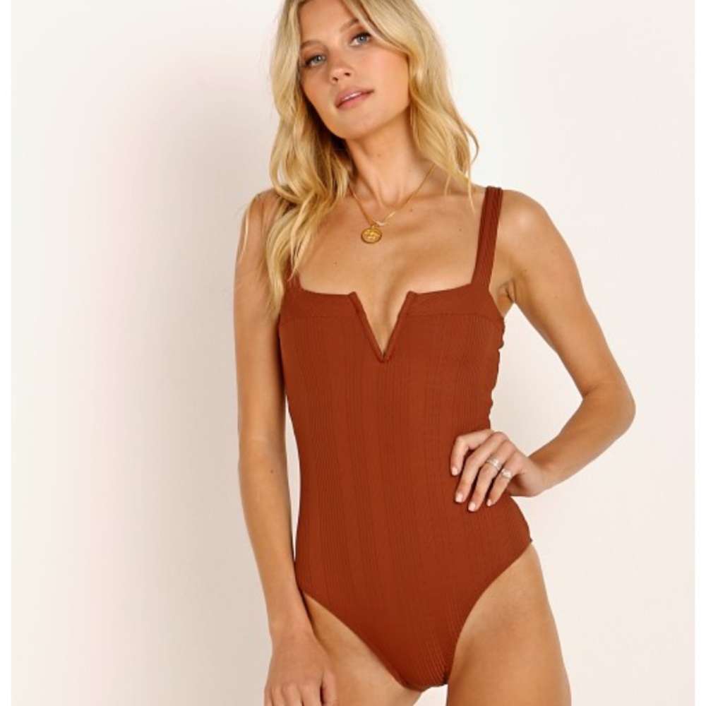 L*Space cha cha one peice